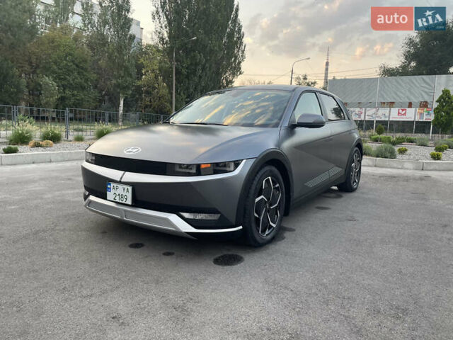 Серый Хендай Ioniq 5, объемом двигателя 0 л и пробегом 7 тыс. км за 30999 $, фото 1 на Automoto.ua
