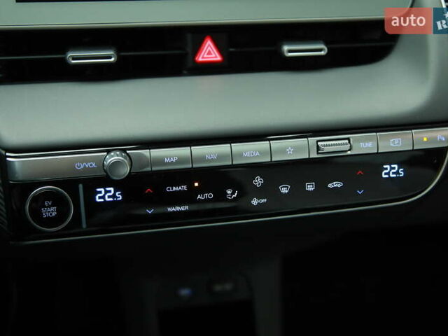 Сірий Хендай Ioniq 5, об'ємом двигуна 0 л та пробігом 14 тис. км за 33800 $, фото 19 на Automoto.ua