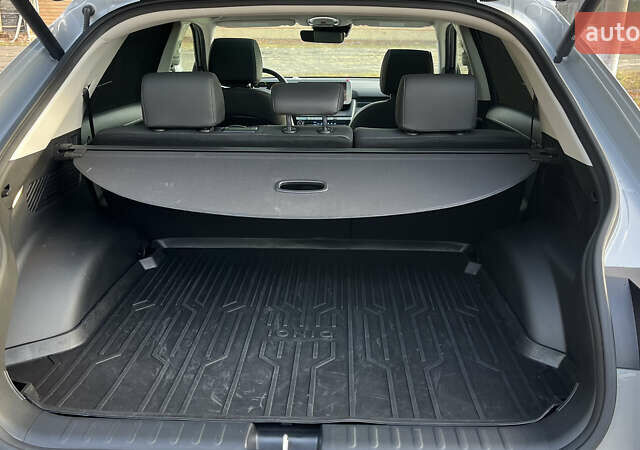 Серый Хендай Ioniq 5, объемом двигателя 0 л и пробегом 29 тыс. км за 27500 $, фото 9 на Automoto.ua