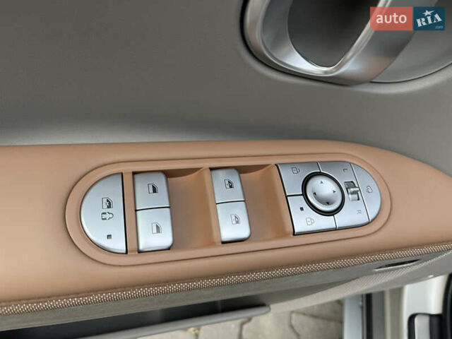 Сірий Хендай Ioniq 5, об'ємом двигуна 0 л та пробігом 7 тис. км за 32500 $, фото 27 на Automoto.ua
