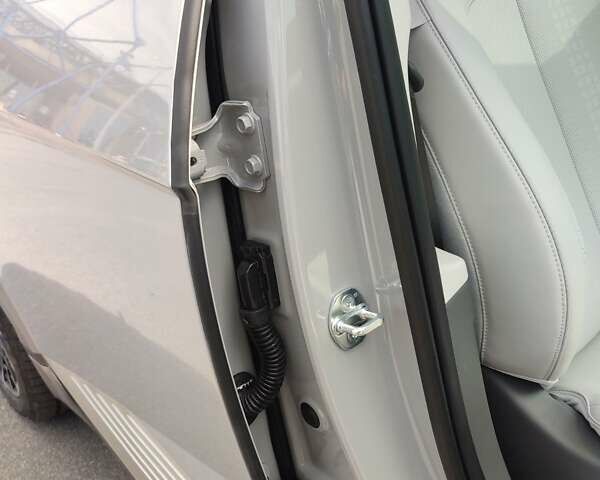 Серый Хендай Ioniq 5, объемом двигателя 0 л и пробегом 14 тыс. км за 36300 $, фото 8 на Automoto.ua
