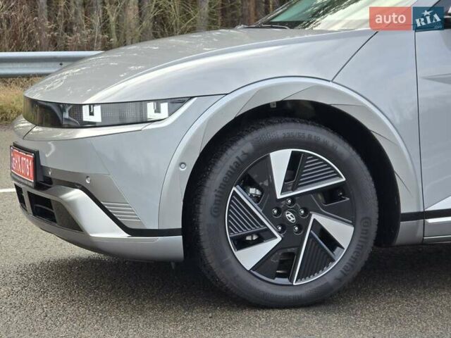 Сірий Хендай Ioniq 5, об'ємом двигуна 0 л та пробігом 1 тис. км за 47499 $, фото 25 на Automoto.ua