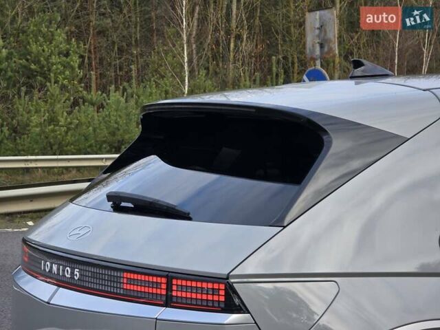 Сірий Хендай Ioniq 5, об'ємом двигуна 0 л та пробігом 1 тис. км за 47499 $, фото 34 на Automoto.ua