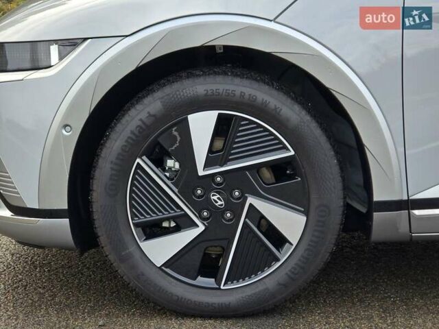 Сірий Хендай Ioniq 5, об'ємом двигуна 0 л та пробігом 1 тис. км за 47499 $, фото 26 на Automoto.ua