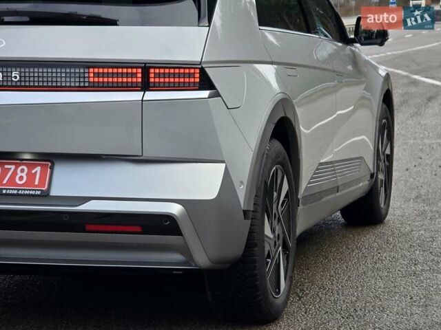 Сірий Хендай Ioniq 5, об'ємом двигуна 0 л та пробігом 1 тис. км за 47499 $, фото 31 на Automoto.ua