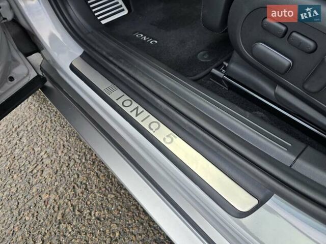 Сірий Хендай Ioniq 5, об'ємом двигуна 0 л та пробігом 1 тис. км за 47499 $, фото 50 на Automoto.ua