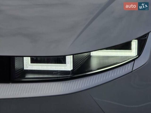 Сірий Хендай Ioniq 5, об'ємом двигуна 0 л та пробігом 1 тис. км за 47499 $, фото 18 на Automoto.ua