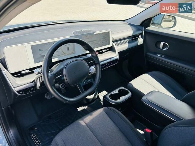 Синий Хендай Ioniq 5, объемом двигателя 0 л и пробегом 84 тыс. км за 22999 $, фото 16 на Automoto.ua