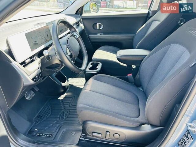 Синий Хендай Ioniq 5, объемом двигателя 0 л и пробегом 84 тыс. км за 22999 $, фото 15 на Automoto.ua