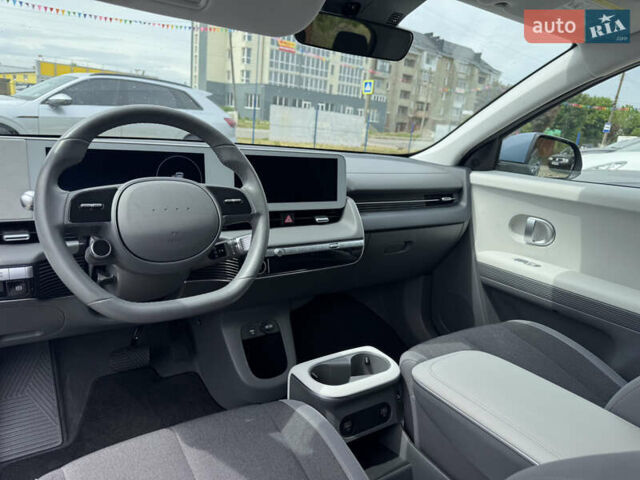 Синій Хендай Ioniq 5, об'ємом двигуна 0 л та пробігом 16 тис. км за 25200 $, фото 18 на Automoto.ua