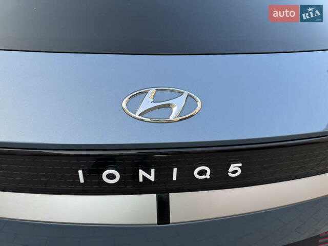 Синий Хендай Ioniq 5, объемом двигателя 0 л и пробегом 139 тыс. км за 14700 $, фото 46 на Automoto.ua