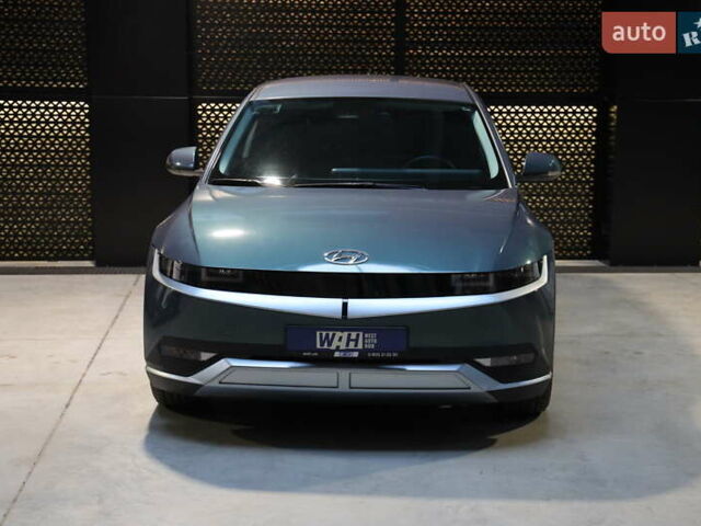 Синий Хендай Ioniq 5, объемом двигателя 0 л и пробегом 29 тыс. км за 23300 $, фото 1 на Automoto.ua
