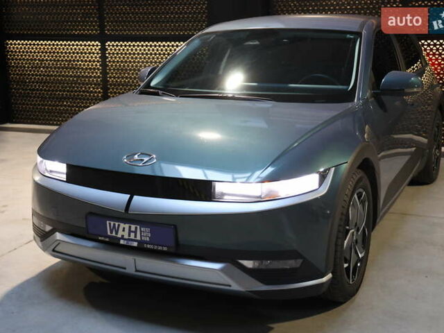 Синий Хендай Ioniq 5, объемом двигателя 0 л и пробегом 29 тыс. км за 23300 $, фото 2 на Automoto.ua