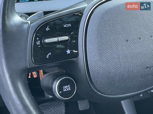 Синий Хендай Ioniq 5, объемом двигателя 0 л и пробегом 72 тыс. км за 32999 $, фото 25 на Automoto.ua