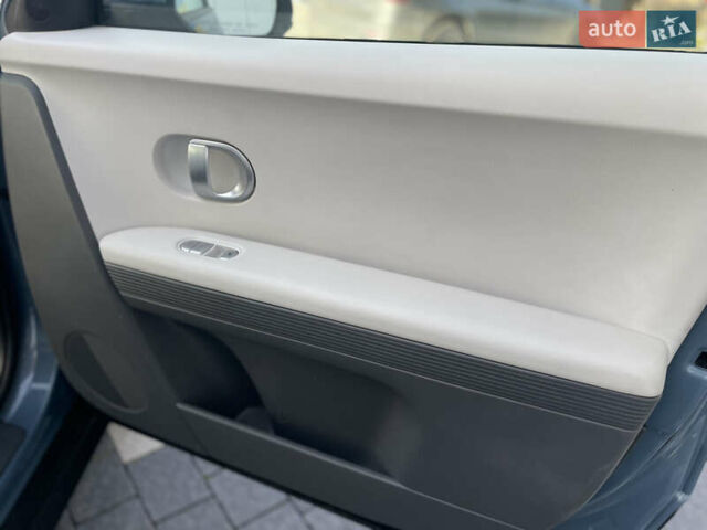 Синий Хендай Ioniq 5, объемом двигателя 0 л и пробегом 30 тыс. км за 26000 $, фото 10 на Automoto.ua