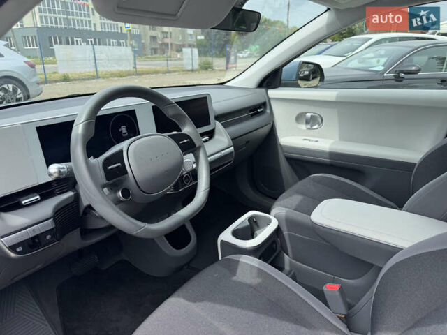 Синій Хендай Ioniq 5, об'ємом двигуна 0 л та пробігом 16 тис. км за 25200 $, фото 15 на Automoto.ua