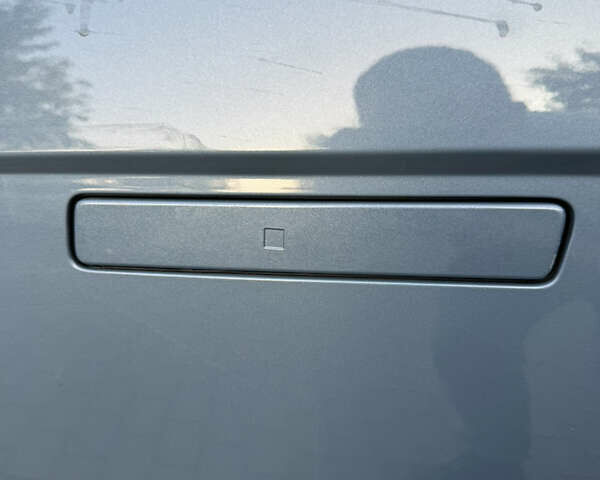 Синий Хендай Ioniq 5, объемом двигателя 0 л и пробегом 139 тыс. км за 14700 $, фото 65 на Automoto.ua