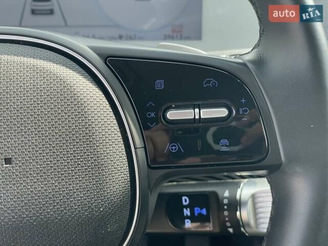 Синій Хендай Ioniq 5, об'ємом двигуна 0 л та пробігом 40 тис. км за 30990 $, фото 25 на Automoto.ua