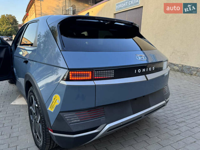 Синий Хендай Ioniq 5, объемом двигателя 0 л и пробегом 139 тыс. км за 14700 $, фото 45 на Automoto.ua