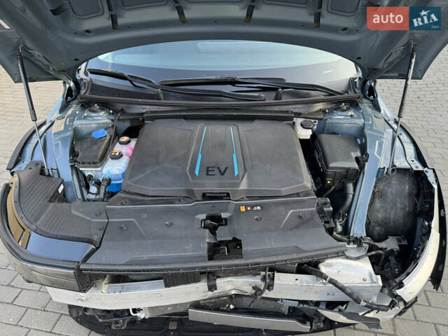 Синий Хендай Ioniq 5, объемом двигателя 0 л и пробегом 139 тыс. км за 14700 $, фото 66 на Automoto.ua