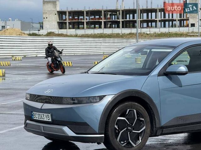 Синій Хендай Ioniq 5, об'ємом двигуна 0 л та пробігом 12 тис. км за 24953 $, фото 1 на Automoto.ua