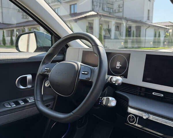 Синий Хендай Ioniq 5, объемом двигателя 0 л и пробегом 6 тыс. км за 30500 $, фото 57 на Automoto.ua