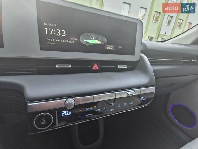 Синий Хендай Ioniq 5, объемом двигателя 0 л и пробегом 93 тыс. км за 29750 $, фото 13 на Automoto.ua