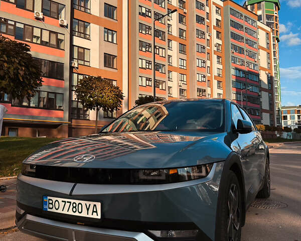 Хендай Ioniq 5 2022 в Тернополе на Automoto.ua Синий Хендай Ioniq 5, объемом двигателя 0 л и пробегом 116 тыс. км за 27500 $, фото 1 на Automoto.ua