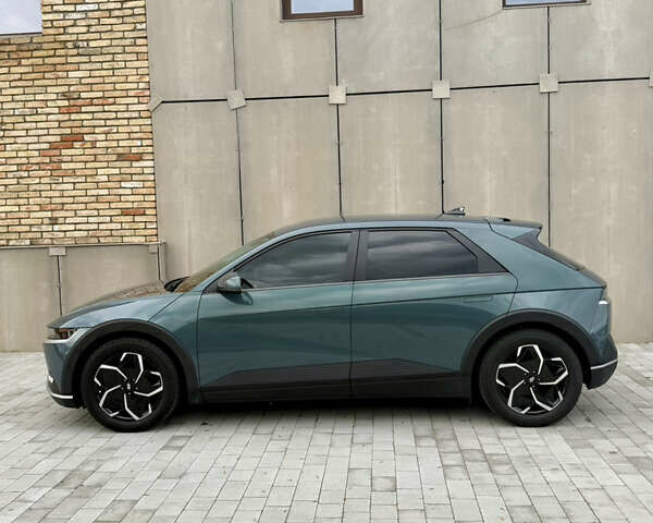 Синий Хендай Ioniq 5, объемом двигателя 0 л и пробегом 28 тыс. км за 22750 $, фото 3 на Automoto.ua