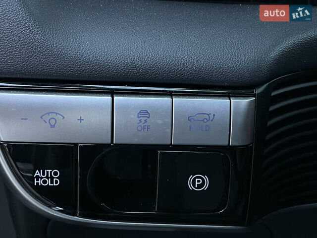 Синий Хендай Ioniq 5, объемом двигателя 0 л и пробегом 72 тыс. км за 32999 $, фото 24 на Automoto.ua