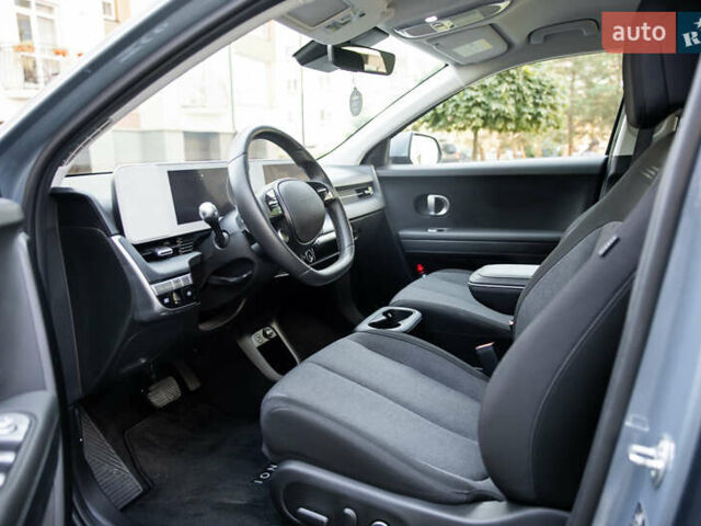Синій Хендай Ioniq 5, об'ємом двигуна 0 л та пробігом 13 тис. км за 26900 $, фото 15 на Automoto.ua