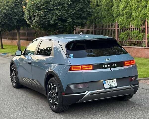 Синий Хендай Ioniq 5, объемом двигателя 0 л и пробегом 99 тыс. км за 25900 $, фото 3 на Automoto.ua