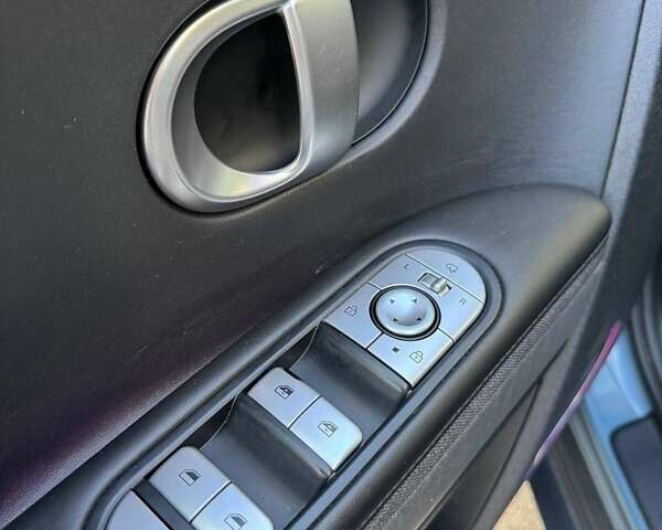 Синий Хендай Ioniq 5, объемом двигателя 0 л и пробегом 99 тыс. км за 25900 $, фото 18 на Automoto.ua