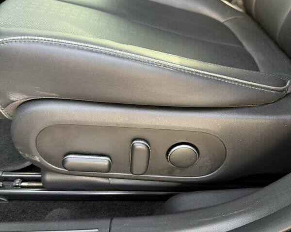 Синий Хендай Ioniq 5, объемом двигателя 0 л и пробегом 23 тыс. км за 27500 $, фото 13 на Automoto.ua