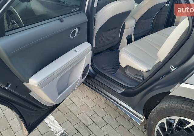 Синий Хендай Ioniq 5, объемом двигателя 0 л и пробегом 33 тыс. км за 31900 $, фото 21 на Automoto.ua