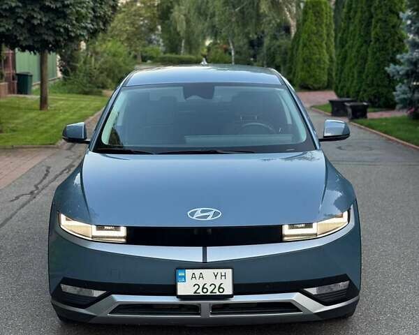 Синий Хендай Ioniq 5, объемом двигателя 0 л и пробегом 99 тыс. км за 25900 $, фото 2 на Automoto.ua