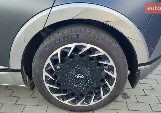 Синий Хендай Ioniq 5, объемом двигателя 0 л и пробегом 33 тыс. км за 31900 $, фото 2 на Automoto.ua