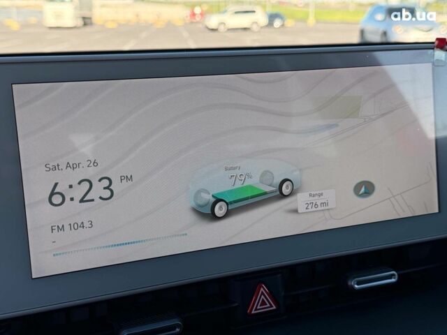 Синий Хендай Ioniq 5, объемом двигателя 0 л и пробегом 1 тыс. км за 27990 $, фото 16 на Automoto.ua