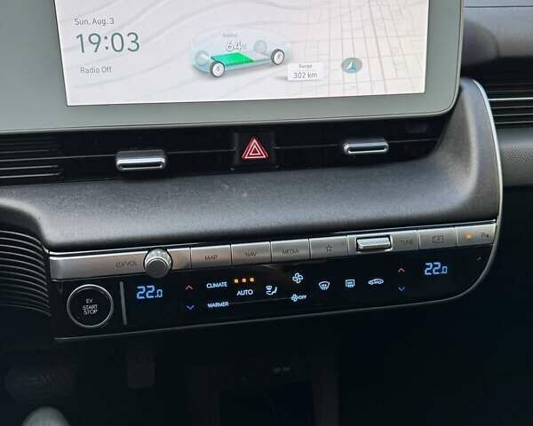Синий Хендай Ioniq 5, объемом двигателя 0 л и пробегом 99 тыс. км за 25900 $, фото 15 на Automoto.ua