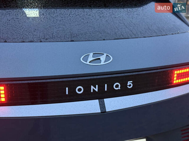 Синій Хендай Ioniq 5, об'ємом двигуна 0 л та пробігом 13 тис. км за 28500 $, фото 32 на Automoto.ua