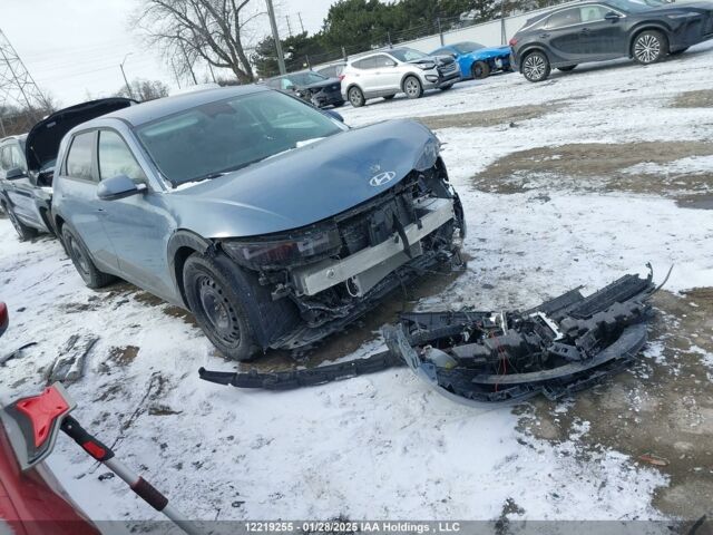 Синий Хендай Ioniq 5, объемом двигателя 0 л и пробегом 6 тыс. км за 13300 $, фото 2 на Automoto.ua