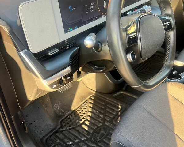 Синий Хендай Ioniq 5, объемом двигателя 0 л и пробегом 20 тыс. км за 25500 $, фото 12 на Automoto.ua