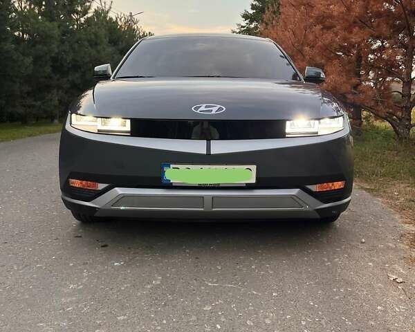 Синий Хендай Ioniq 5, объемом двигателя 0 л и пробегом 8 тыс. км за 29000 $, фото 11 на Automoto.ua