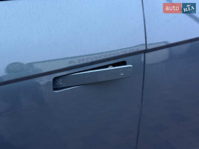 Синій Хендай Ioniq 5, об'ємом двигуна 0 л та пробігом 13 тис. км за 28500 $, фото 27 на Automoto.ua