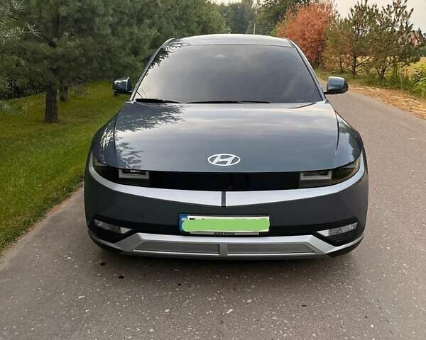 Синий Хендай Ioniq 5, объемом двигателя 0 л и пробегом 8 тыс. км за 29000 $, фото 16 на Automoto.ua