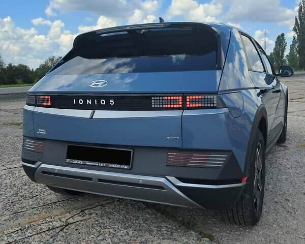 Синий Хендай Ioniq 5, объемом двигателя 0 л и пробегом 1 тыс. км за 32200 $, фото 2 на Automoto.ua