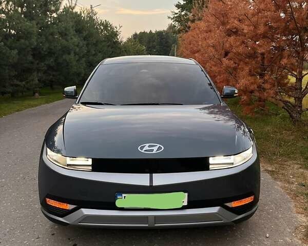 Синий Хендай Ioniq 5, объемом двигателя 0 л и пробегом 8 тыс. км за 29000 $, фото 9 на Automoto.ua