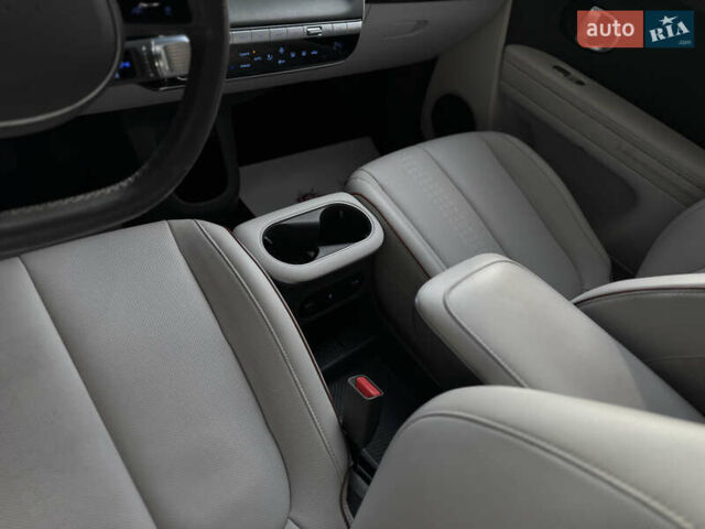 Зелений Хендай Ioniq 5, об'ємом двигуна 0 л та пробігом 81 тис. км за 23700 $, фото 14 на Automoto.ua