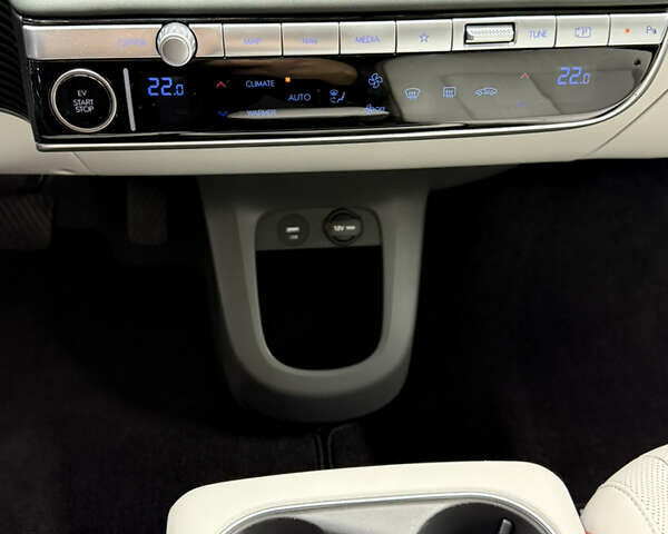 Зеленый Хендай Ioniq 5, объемом двигателя 0 л и пробегом 67 тыс. км за 26000 $, фото 22 на Automoto.ua