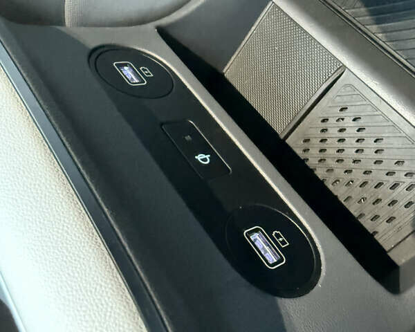 Зеленый Хендай Ioniq 5, объемом двигателя 0 л и пробегом 76 тыс. км за 23800 $, фото 28 на Automoto.ua